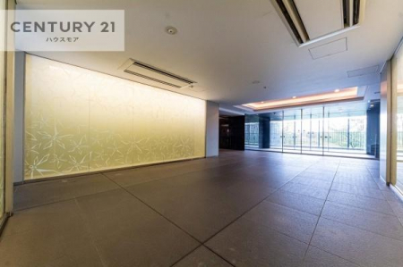 ���r�[�@���r�[�͖��邭�J���������ς��ł��B����������������āA�o�}���Ă���܂��B
