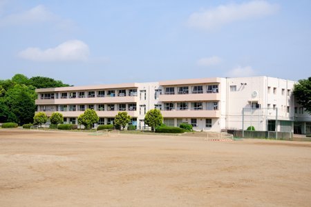 ���ӊ��@-