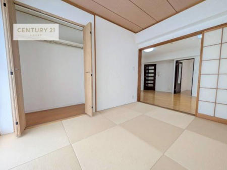 ���r���O�ȊO�̋����@���r���O�Ɨאڂ����a���ł��I�Ǝ��̋x�e�X�y�[�X��L�b�Y�X�y�[�X�Ƃ��Ċ��p����̂��悳�����ł��ˁI
�a���̎g�����͖�����I