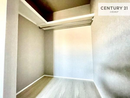 ���[�@�E�H�[�N�C���N���[�[�b�g�t���ł��B��������̂��m���Ȃǂ����[���Ă��������ł��ˁI���ɂ���@�������ȂǋG�ߕ��̑傫�ȉƓd�����[�ł��܂��I