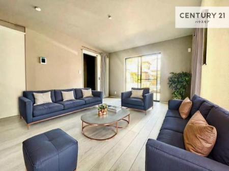 ���r���O�@�Ƌ��CG�p�[�X�ł��B�S�n�ǂ����r���O�͉Ƒ������R�ƏW�܂�܂��B�Ƒ��c�R�̎��Ԃ����������ł��B���Ƒ��ƁA����w�[���������Ԃ��߂��������ł��ˁB