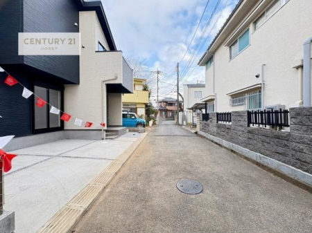 ���̑����n�@�O�ʓ��H4.5���I�z����ǍD�ȗ��n�ł��B
�Ԍɓ��ꂪ���ȕ������S�ł��ˁB