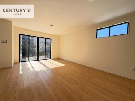 ���r���O�@�S�n�ǂ����r���O�͉Ƒ������R�ƏW�܂�܂��B�Ƒ��c�R�̎��Ԃ����������ł��B���Ƒ��ƁA����w�[���������Ԃ��߂��������ł��ˁB