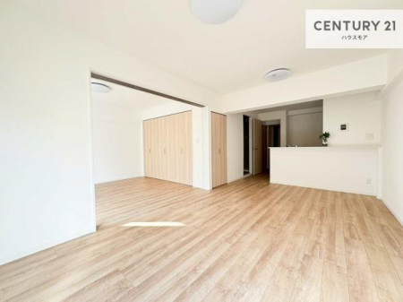 ���r���O�@�S�n�ǂ����r���O�͉Ƒ������R�ƏW�܂�܂��B�Ƒ��c�R�̎��Ԃ����������ł��B���Ƒ��ƁA����w�[���������Ԃ��߂��������ł��ˁB