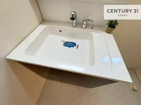 ���ʑ�E���ʏ��@�[�����ʑ�{�E���́A�������˂ɂ����̂ł�����ꂪ�y�X�I���������ۂĂ܂��I
�L���C�Ȑ��ʏ��Ŏ��������̃��`�x�[�V�������オ��܂��ˁI