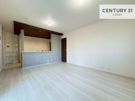 ���r���O�@�S�n�ǂ����r���O�͉Ƒ������R�ƏW�܂�܂��B�Ƒ��c�R�̎��Ԃ����������ł��B���Ƒ��ƁA����w�[���������Ԃ��߂��������ł��ˁB