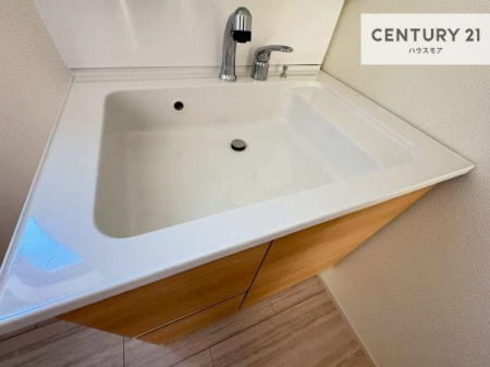 ���ʑ�E���ʏ��@�[�����ʑ�{�E���́A�������˂ɂ����̂ł�����ꂪ�y�X�I���������ۂĂ܂��I
�L���C�Ȑ��ʏ��Ŏ��������̃��`�x�[�V�������オ��܂��ˁI