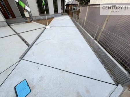 ���ԏ�@���ԃX�y�[�X��2�䕪����܂��I�Z�J���h�J�[�͂������A�o�C�N�⎩�]�ԂȂǂ��u���ꏊ�ɍ���܂���B