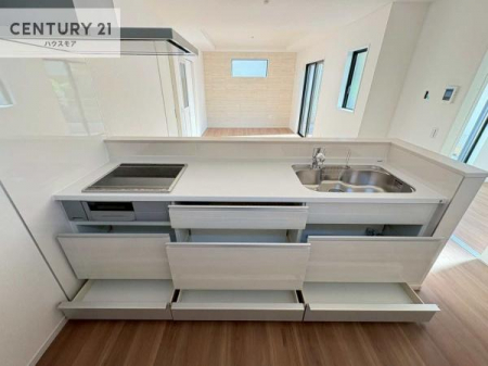 �L�b�`���@���[�X�y�[�X���L�x�ŁA�����X�y�[�X���X�b�L���ƕЕt���Ђ�`�����p�ł��܂��I
���K�ɍ�Ƃ��ł��܂��I�����̗���������܂��I