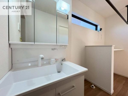 ���ʑ�E���ʏ��@�����̂������ʏ��́A���ƕ�������₷���A���ł����K�ɂ��g�����������܂��B�O�ʋ��Ŏg�����肪�ǂ��A�������[�������Ă���܂��̂ŁA���p�i��X�L���P�A�p�i���������萮���ł��܂��B