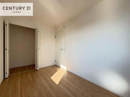 ���r���O�ȊO�̋����@���[�X�y�[�X�����Ă��܂��I�������X�b�L�����ڂ��鎖���ł��܂��ˁB
�Ƌ��I�΂Ȃ��V���v���ȃf�U�C���ׁ̈A�Ƌ��I�΂����C�ɓ���̋�ԍ�肪�ł������ł��ˁB