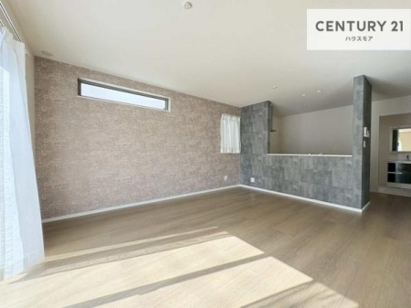 ���r���O�@�S�n�ǂ��_�C�j���O�͉Ƒ������R�ƏW�܂�܂��B�Ƒ��c�R�̎��Ԃ����������ł��B���Ƒ��ƁA����w�[���������Ԃ��߂��������ł��ˁB