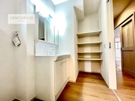 ���ʑ�E���ʏ��@�O�ʋ��d�l�̐��ʏ��́A�g�����Ȃ݂����₷������I���͎��[�ɂȂ��Ă��܂��B�h���C���[�₨���ϓ����Еt������̂Ő��ʑ������X�b�L���ƌ����邱�Ƃ��o���܂��I