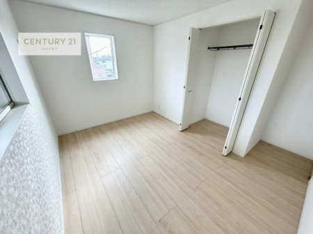 ���r���O�ȊO�̋����@���[�X�y�[�X�����Ă��܂��I�������X�b�L�����ڂ��鎖���ł��܂��ˁB
�Ƌ��I�΂Ȃ��V���v���ȃf�U�C���ׁ̈A�Ƌ��I�΂����C�ɓ���̋�ԍ�肪�ł������ł��ˁB