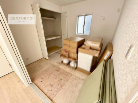 �a���@�܂���͕~����Ă���܂��񂪁A���r���O�Ɨאڂ��Ă���a���ł��I�q�ԂƂ��Ă͂������A�Ǝ��̋x�e�X�y�[�X�Ƃ��Ďg�p����̂������ł��ˁI