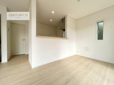 ���r���O�@�L�X�_�C�j���O�X�y�[�X�I������肨�H���B�΂��������y�������Ԃ��߂����܂��B���X�̔���������܂��I