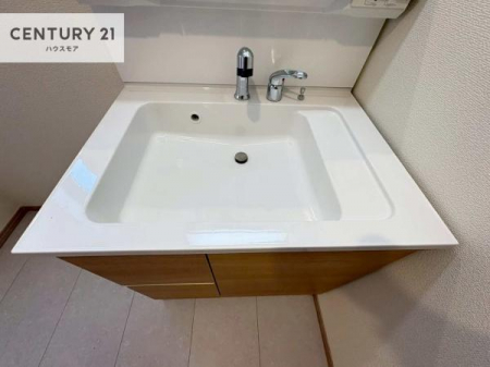 ���ʑ�E���ʏ��@�[�����ʑ�{�E���́A�������˂ɂ����̂ł�����ꂪ�y�X�I���������ۂĂ܂��I
�L���C�Ȑ��ʏ��Ŏ��������̃��`�x�[�V�������オ��܂��ˁI