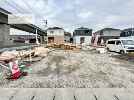 ���ԏ�@���ԃX�y�[�X��2�䕪����܂��I�Z�J���h�J�[�͂������A�o�C�N�⎩�]�ԂȂǂ��u���ꏊ�ɍ���܂���B