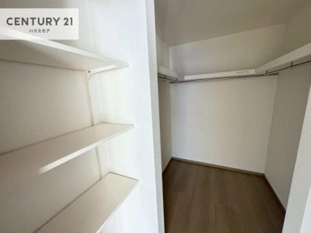 ���[�@�E�H�[�N�C���N���[�[�b�g�t���ł��B��������̂��m���Ȃǂ����[���Ă��������ł��ˁI���ɂ���@�������ȂǋG�ߕ��̑傫�ȉƓd�����[�ł��܂��I