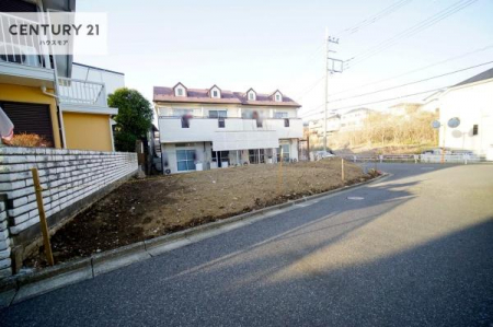 ���ԏ�@���ԃX�y�[�X��2�䕪����܂��I�Z�J���h�J�[�͂������A�o�C�N�⎩�]�ԂȂǂ��u���ꏊ�ɍ���܂���B