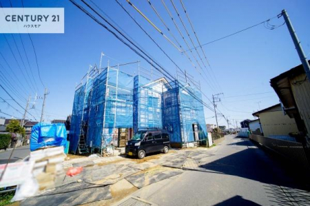 ���̑����n�@�O�ʓ��H��4���~4���̊p�n�ł��I�z����ǍD�ȗ��n�ł��B
