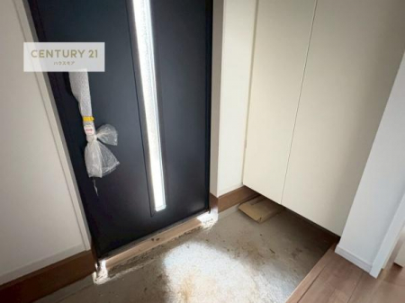 ���ց@�V���[�Y�{�b�N�X�t���B���ւ��Еt�����|�������₷���ł��I
�X�b�L���������ւŌ˂��J�����u�ԁA�������̂���S�n������Ԃ��o�}���Ă���܂��B