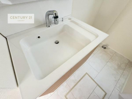 ���ʑ�E���ʏ��@�[�����ʑ�{�E���́A�������˂ɂ����̂ł�����ꂪ�y�X�I���������ۂĂ܂��I
�L���C�Ȑ��ʏ��Ŏ��������̃��`�x�[�V�������オ��܂��ˁI