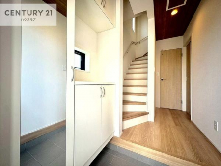 ���ց@���ċA���Ă��Ă��A�������܁I�����������Ȃ�A�D�����}������Ă�����ԂɂȂ��Ă��܂��B
���邭��������錺�ւł��I