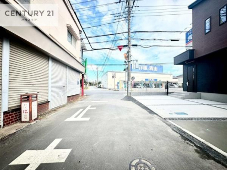 ���̑����n�@�O�ʓ��H��4.6���~8.15���I�z����ǍD�ȗ��n�ł��B
�Ԍɓ��ꂪ���ȕ������S�ł��ˁB