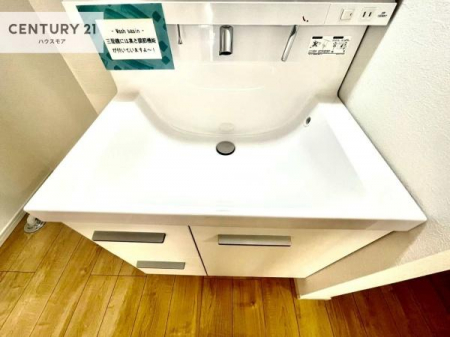 ���ʑ�E���ʏ��@�[�����ʑ�{�E���́A�������˂ɂ����̂ł�����ꂪ�y�X�I���������ۂĂ܂��I
�L���C�Ȑ��ʏ��Ŏ��������̃��`�x�[�V�������オ��܂��ˁI