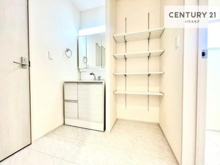 ���ʑ�E���ʏ��@���[�����Ղ�̐��ʎ��I���p�i�̃X�g�b�N��o�X�^�I�����X�b�L���Ǝ��[�ł��Ď��o���₷���I����肪�X�b�L���Еt���ċC�����̗ǂ���ԁI