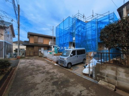 ���̑����n�@�O�ʓ��H��4�����H�̂��߁A�Ԃ̒ʍs�����������Ă���A���q�l�̂��邲�ƒ�ɂ����S�̏Z���ł��B