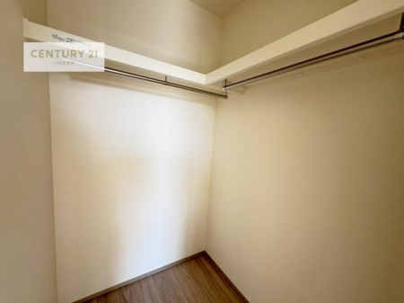 ���[�@�E�H�[�N�C���N���[�[�b�g�t���ł��B��������̂��m���Ȃǂ����[���Ă��������ł��ˁI���ɂ���@�������ȂǋG�ߕ��̑傫�ȉƓd�����[�ł��܂��I