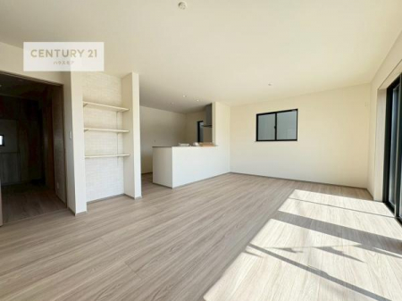 ���r���O�@�D�����z���܂肪���r���O����ł���ċ��S�n�̗ǂ���Ԃ����o���Ă���܂��I
���났�̎��Ԃ��߂����܂��I