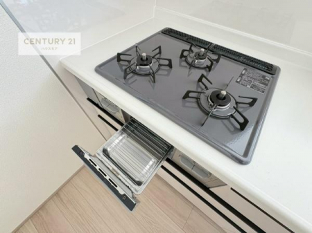 �L�b�`���@�R�����͎O������̂ł������̓����i�s���ł��܂��B
�������O�����t���ł��B�����X�y�[�X���L�X���Ă���׍�Ƃ����₷���I�g�����肪�ǂ��V�X�e���L�b�`���ł��I