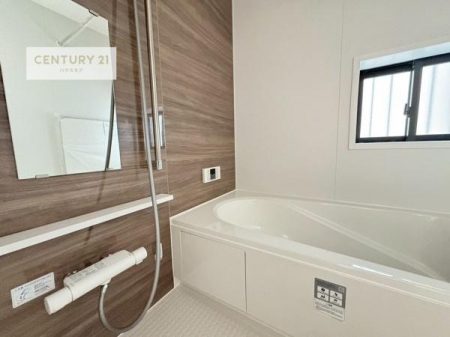 �����@�������������l�̕��͋C�̃o�X���[���́A�����o�Ă��ăo�X�^�C�����[���I
���d���撣���Ă��邲�J���ɂ��D�݂̓����̓����܂����āA�y����ł݂Ă͂������ł��傤���H