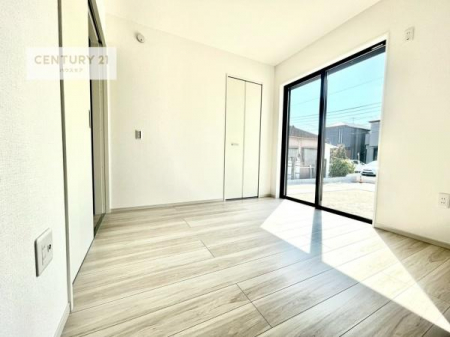 ���r���O�ȊO�̋����@�V���v���Ƀf�U�C������Ă��邽�߁A�Ƌ��I�т܂���I
���C�ɓ���̉Ƌ��u���Ă��낰���Ԃ���邱�Ƃ��ł��܂��B