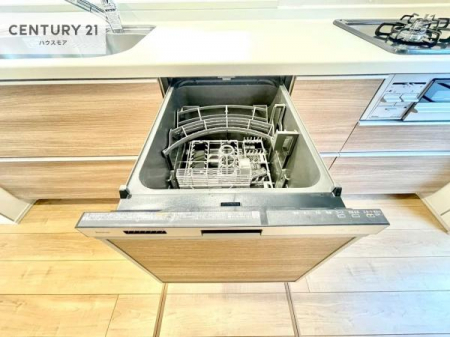 �L�b�`���@�H��@�t���̃L�b�`���ł��I�Z���������r��h�~�Ƃ��đ�ϊ��􂷂�֗��Ȏd�l�ł��I�r���g�C���Ȃ̂ŃL�b�`���̏ꏊ����炸�����X�y�[�X���L���g�����Ƃ��o���܂��I