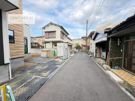 ���̑����n�@�O�ʓ��H��4���~4���I�z����ǍD�ȗ��n�ł��B
�Ԍɓ��ꂪ���ȕ������S�ł��ˁB