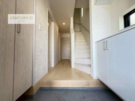 ���ց@���ċA���Ă��Ă��A�������܁I�����������Ȃ�A�D�����}������Ă�����ԂɂȂ��Ă��܂��B
���邭��������錺�ւł��I