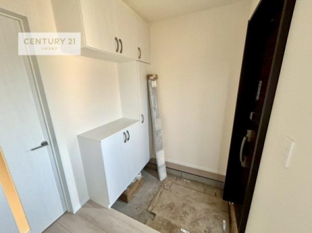 ���ց@�V���[�Y�{�b�N�X�t���B���ւ��Еt�����|�������₷���ł��I
�X�b�L���������ւŌ˂��J�����u�ԁA�������̂���S�n������Ԃ��o�}���Ă���܂��B