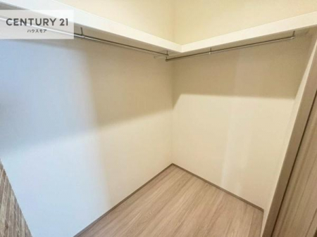 ���[�@�E�H�[�N�C���N���[�[�b�g�t���ł��B��������̂��m���Ȃǂ����[���Ă��������ł��ˁI���ɂ���@�������ȂǋG�ߕ��̑傫�ȉƓd�����[�ł��܂��I