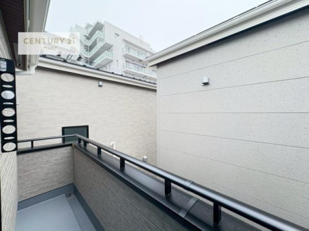 �o���R�j�[�@�z������̗ǂ��o���R�j�[�ŁA�����󕨂��悭���������ł��ˁI
���V�C�̗ǂ����ɂ̓o���R�j�[�֏o�ă��t���b�V������̂��C�����悳�����ł��B