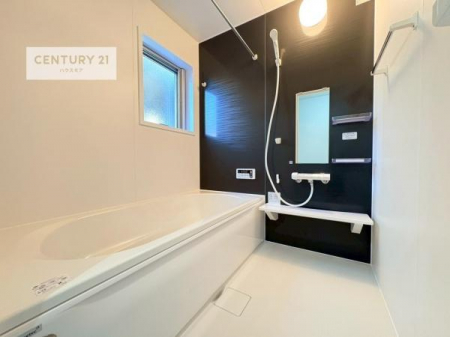 �����@�������������l�̕��͋C�̃o�X���[���́A�����o�Ă��ăo�X�^�C�����[���I
���d���撣���Ă��邲�J���ɂ��D�݂̓����̓����܂����āA�y����ł݂Ă͂������ł��傤���H