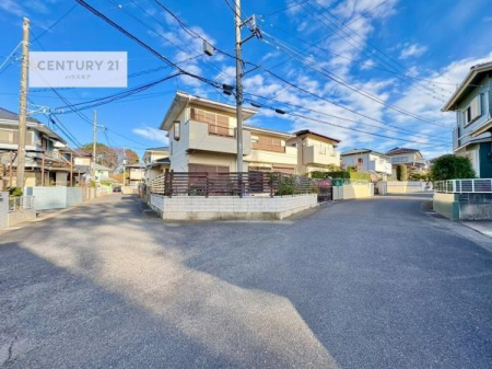 ���̑����n�@�O�ʓ��H��5���~6���I�z����ǍD�ȗ��n�ł��B
�Ԍɓ��ꂪ���ȕ������S�ł��ˁB