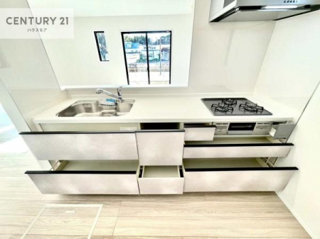 �L�b�`���@���[�X�y�[�X���L�x�ŁA�����X�y�[�X���X�b�L���ƕЕt���Ђ�`�����p�ł��܂��I
���K�ɍ�Ƃ��ł��܂��I�����̗���������܂��I�y���n�̔���J�Ò��z