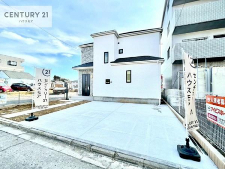 ���ԏ�@���ԃX�y�[�X��3�䕪����܂��I�Z�J���h�J�[�͂������A�o�C�N�⎩�]�ԂȂǂ��u���ꏊ�ɍ���܂���B�y���n�̔���J�Ò��z