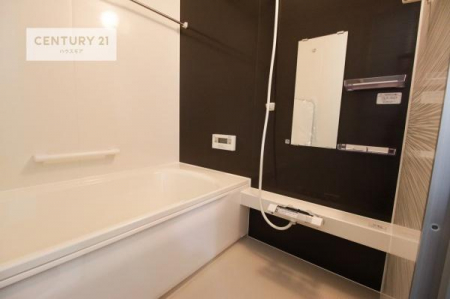 �����@�L�X�o�X�ň���̔������t���b�V���B�����L�΂���̂ŁA�����ɂ��������ƐZ����܂��ˁI���炩���Ȑ��Ő݌v����Ă��났�̂ЂƎ���L�Ӌ`�ɖ��킦��o�X���[���ł��B