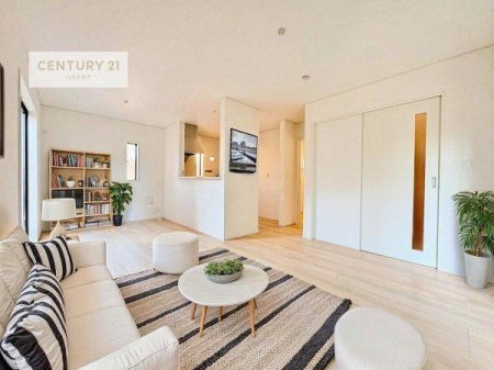 ���r���O�@�Ƌ��CG�p�[�X�ł��B�J�����̂���L�XLDK�I�\�t�@�[��_�C�j���O�e�[�u����u���Ă������ɂȂ�Ȃ��̂ŉ��K�ɉ߂����܂��I�R�~���j�P�[�V���������₷�����r���O�ł��I