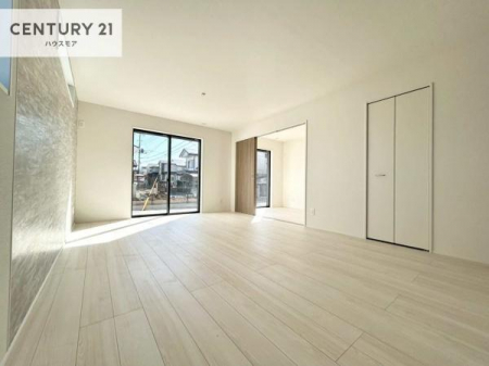 ���r���O�@�傫�ȑ����炽���Ղ�̗z���������閾�邢���r���O�B�J�����̂��郊�r���O�ŉƑ��c���̂��났�̎��Ԃ��߂����܂��I�����̂����w�\�ł��I���񌻒n�ŗz������Ȃǂ��̊����������܂��I